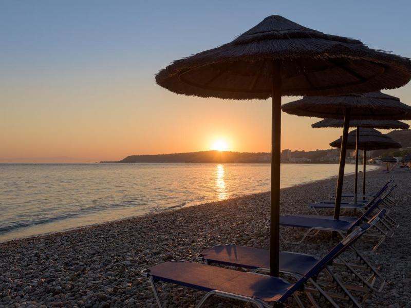 Avra Beach Resort Hotel & Bungalows
