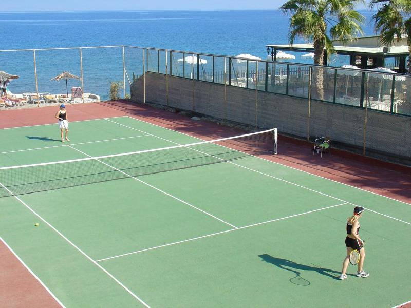 Avra Beach Resort Hotel & Bungalows