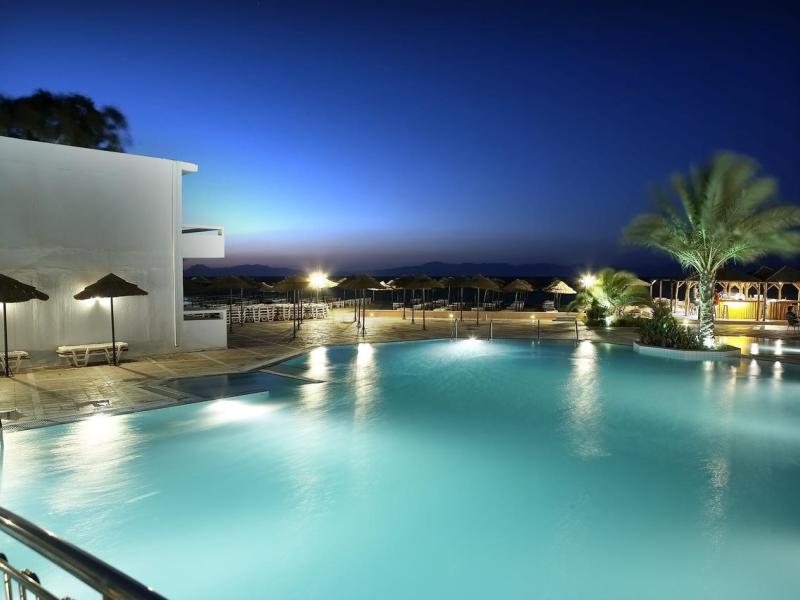 Avra Beach Resort Hotel & Bungalows