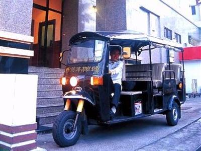 Bobsons Suites Bangkok