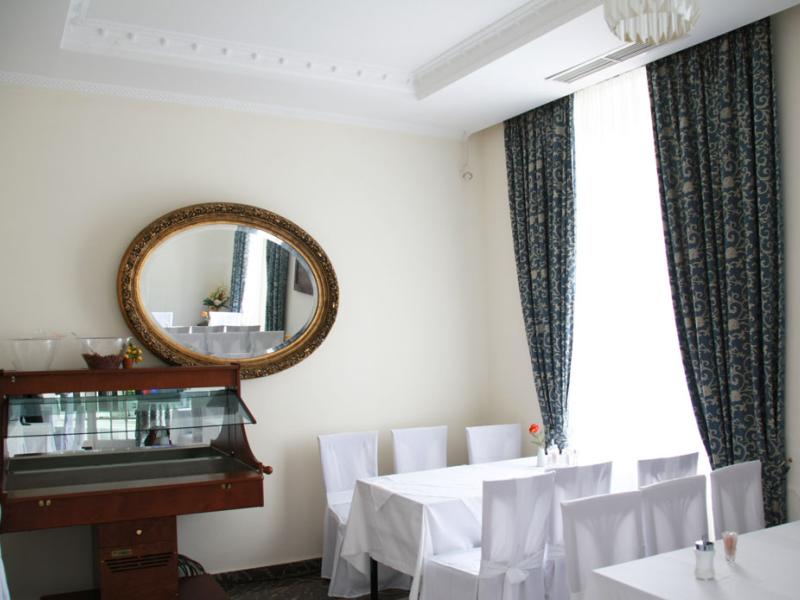Avra Spa Hotel