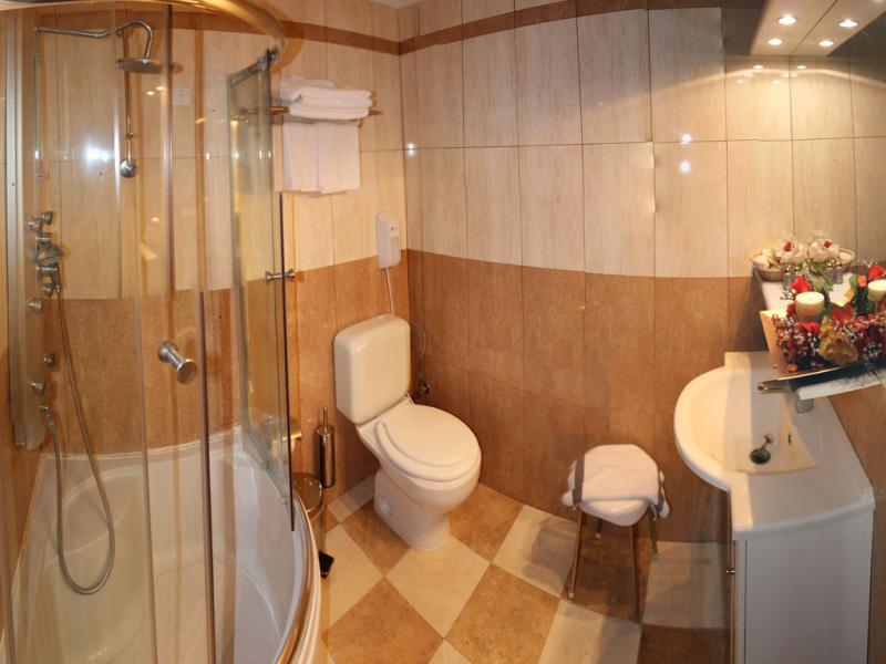 Avra Spa Hotel