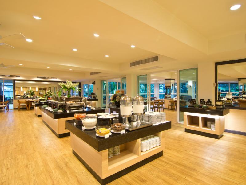 The Green Park Resort