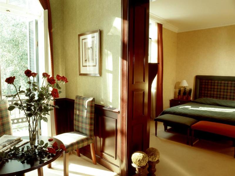 Kefalari Suites