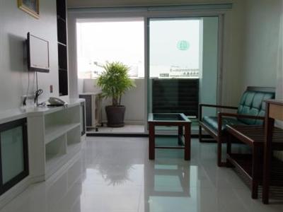 The Laurel Suite