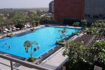 Отель The Leela Ambience Gurgaon Hotel & Residences Индия, Дели, фото 12