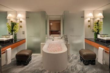 Отель The Mandarin Oriental Китай, Гонконг, фото 11