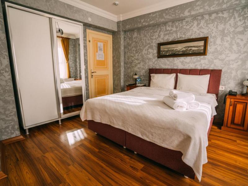Ayasofya (Gulliver Hagia Sophia Hotel)