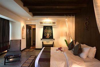 B2 Ayatana Premier Hotel & Resort