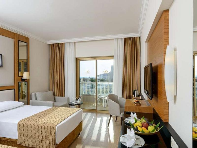 Aydinbey Famous Resort