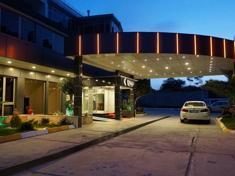 Ada Newday Resort Hotel