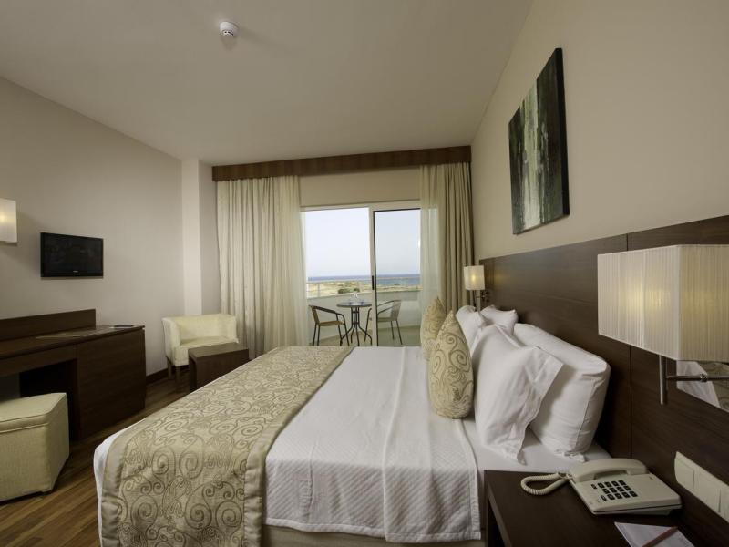 Roma Beach Resort & Spa