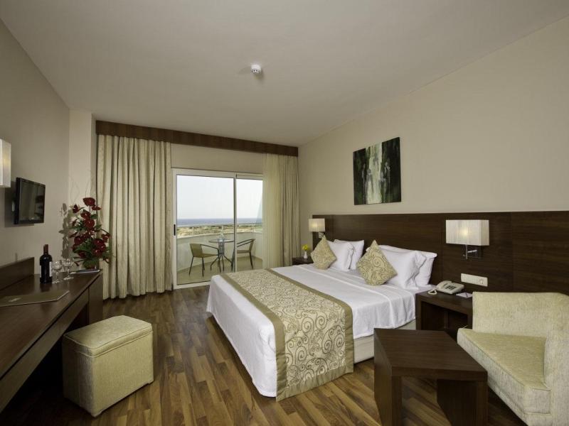 Roma Beach Resort & Spa