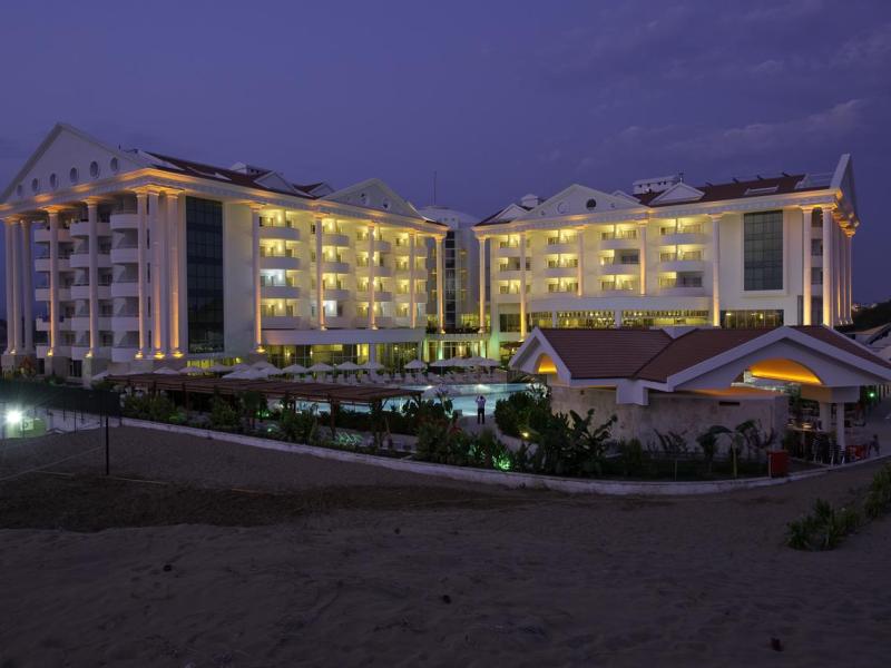 Roma Beach Resort & Spa