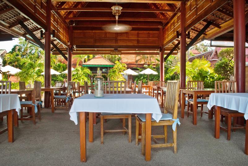 White House Beach Resort & Spa