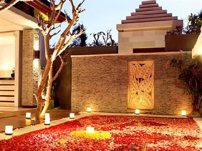 The Wolas Villas