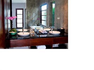 The Wolas Villas