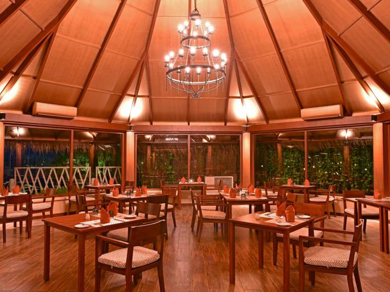 Adaaran Select Hudhuranfushi