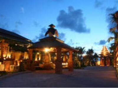 Circle Phuket Resort & Spa