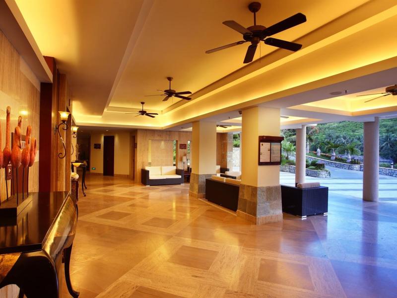 Palm Beach Resort Yalong Bay Sanya