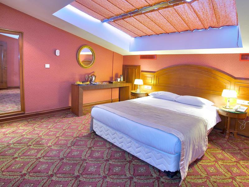 Tilia Hotel