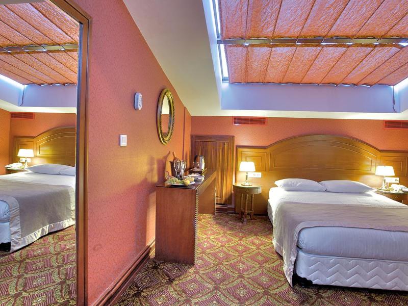 Tilia Hotel