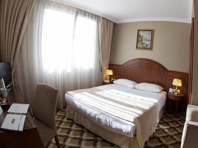 Tilia Hotel