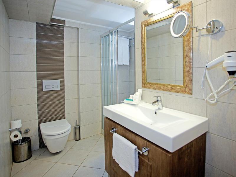 Tilia Hotel