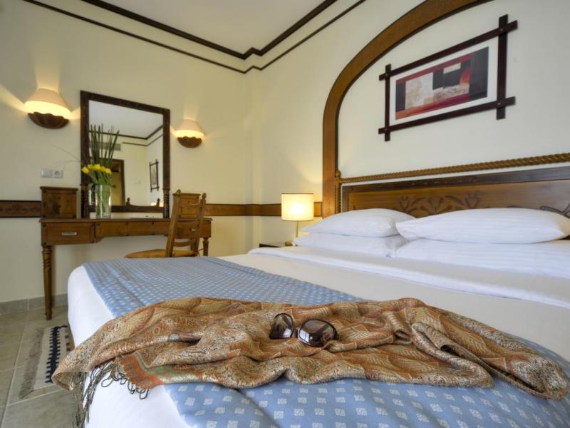 Sunrise Remal Resort