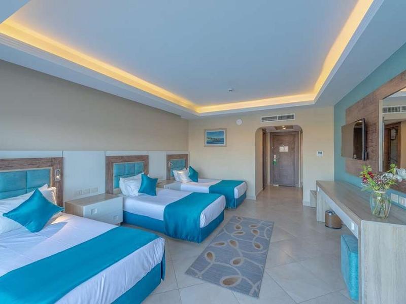 Titanic Resort & Aqua Park