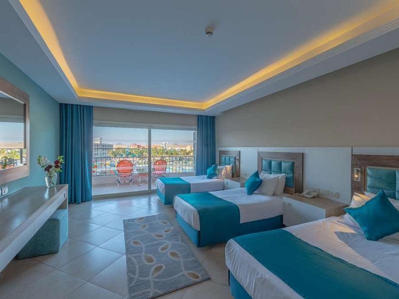 Titanic Resort & Aqua Park