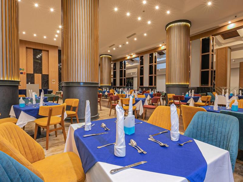 Titanic Resort & Aqua Park