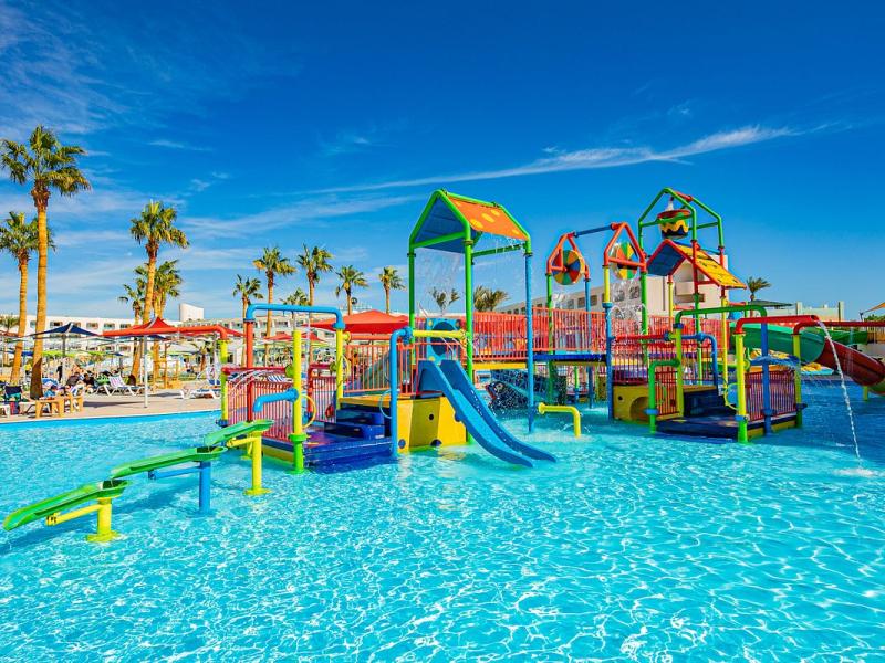 Titanic Resort & Aqua Park