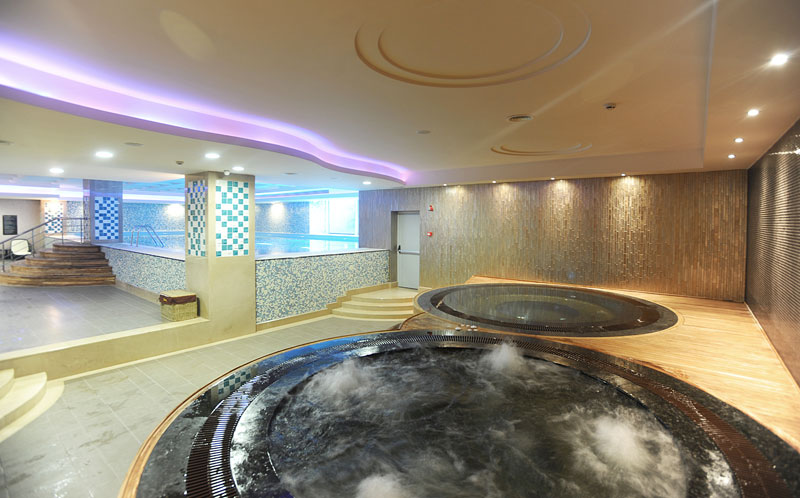 Titanic Port Bakirkoy