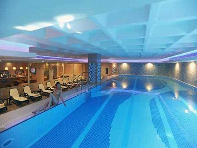 Titanic Port Bakirkoy