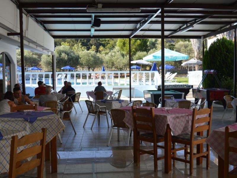 Tivoli Hotel & Apartments