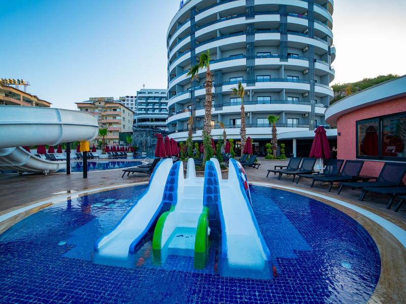 Nox Inn Deluxe Hotel