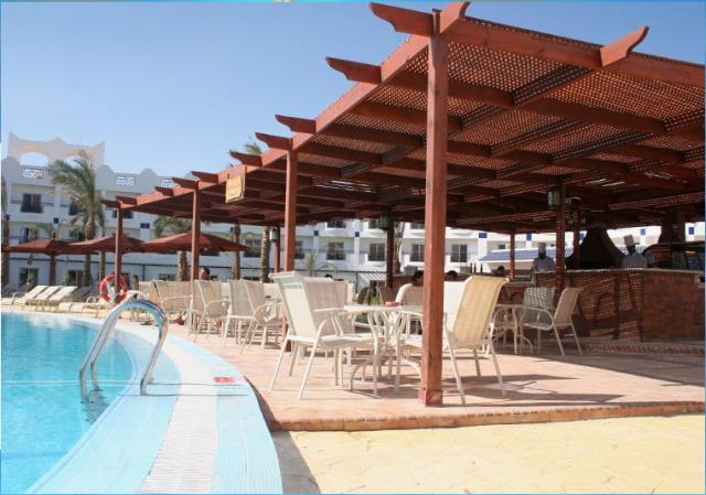 Golden 5 Topaz Suites Hotel