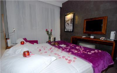 Clarion Collection Etoile Saint Honore