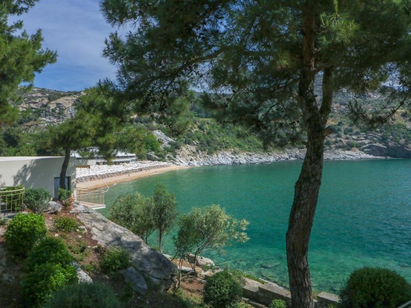 Bomo Tosca Beach