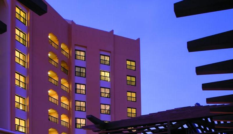 Traders Hotel Qaryat Al Beri