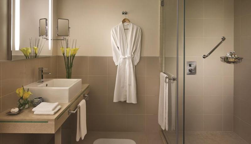 Traders Hotel Qaryat Al Beri