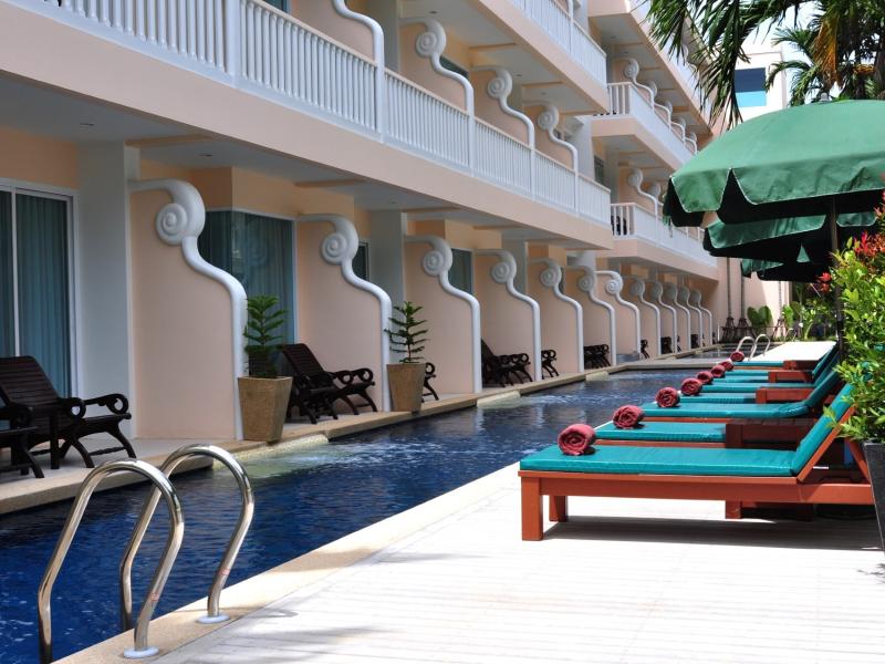 Baan Karon Buri Resort