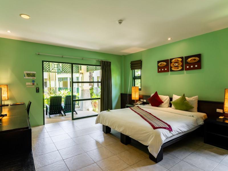 Baan Khaolak Beach Resort