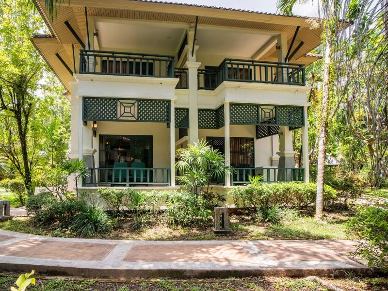 Baan Khaolak Beach Resort