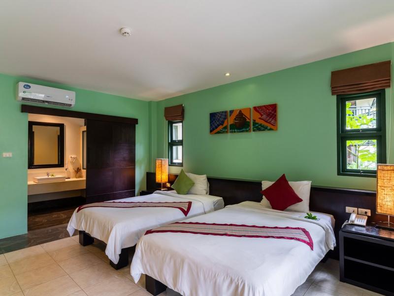 Baan Khaolak Beach Resort