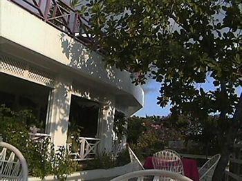 Treasure Beach Hotel