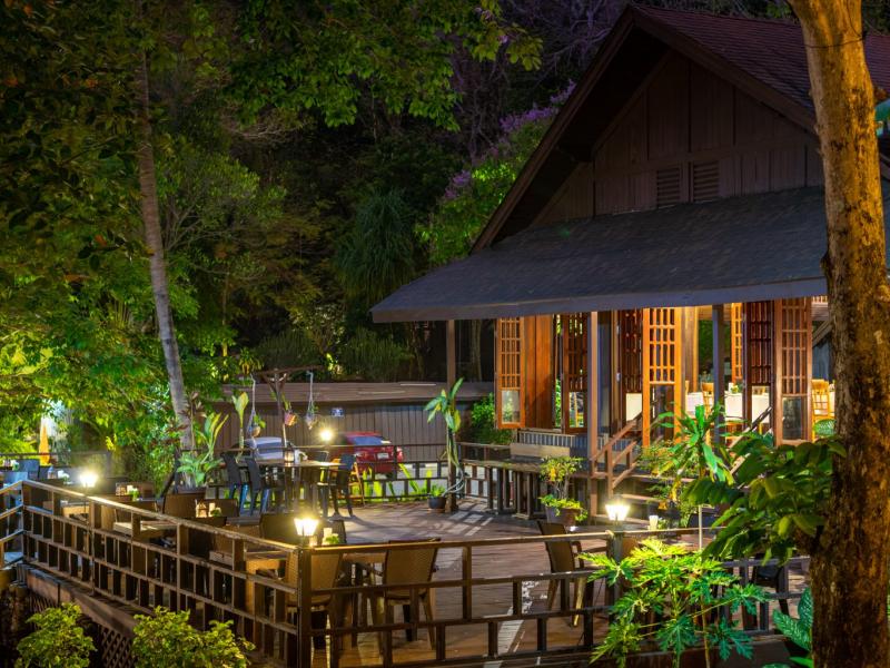 Baan Krating Phuket Resort