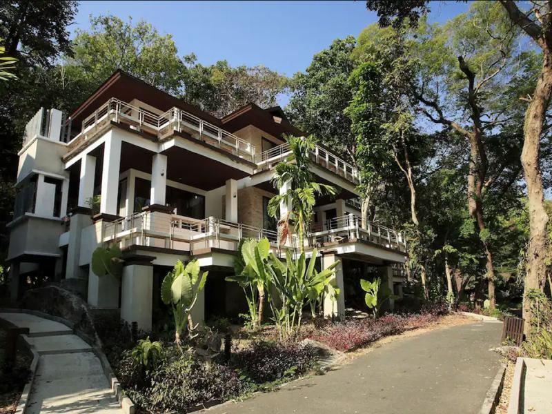 Baan Krating Phuket Resort