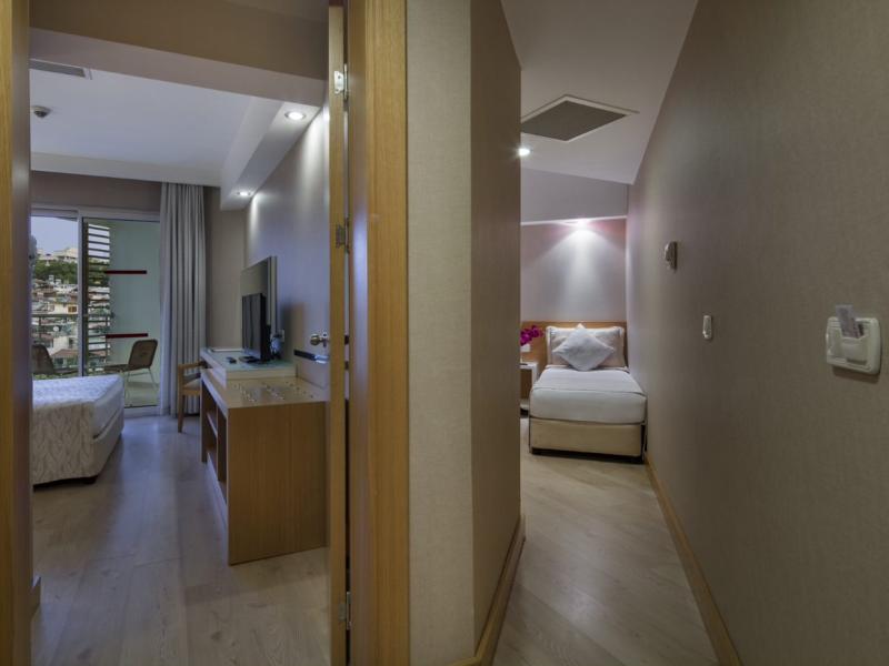 Trendy Hotel Palm Beach